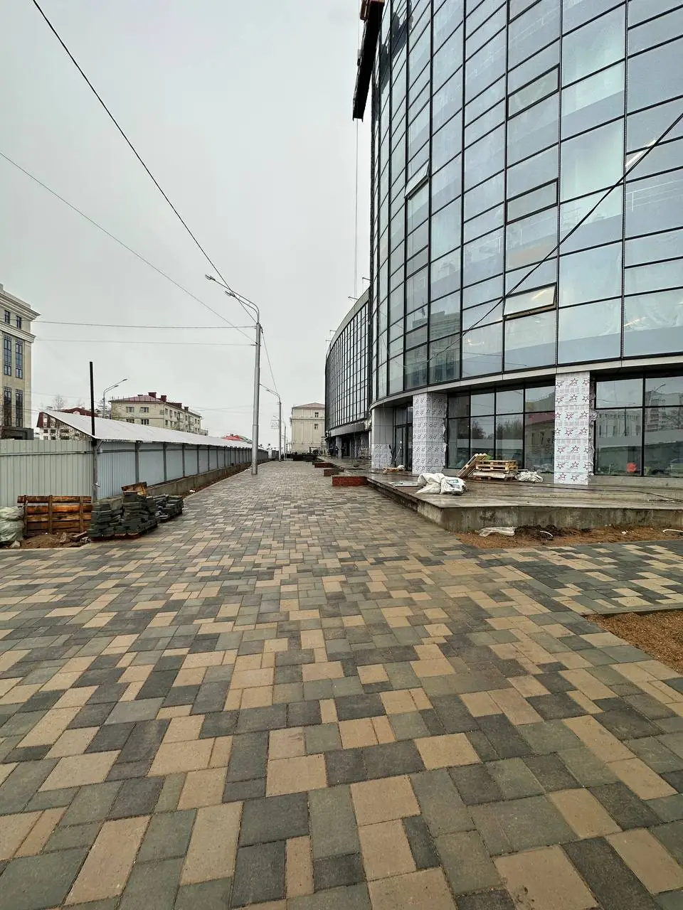 Тротуар студенческого кампуса в Уфе